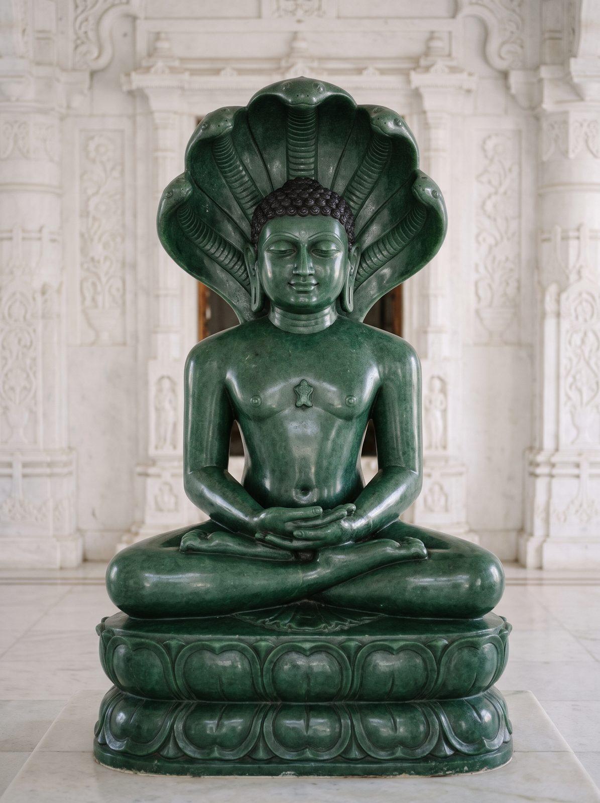 सुपार्श्वनाथ की प्रतिमा